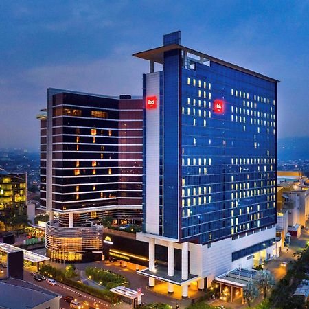 Ibis Bandung Trans Studio Exteriör bild