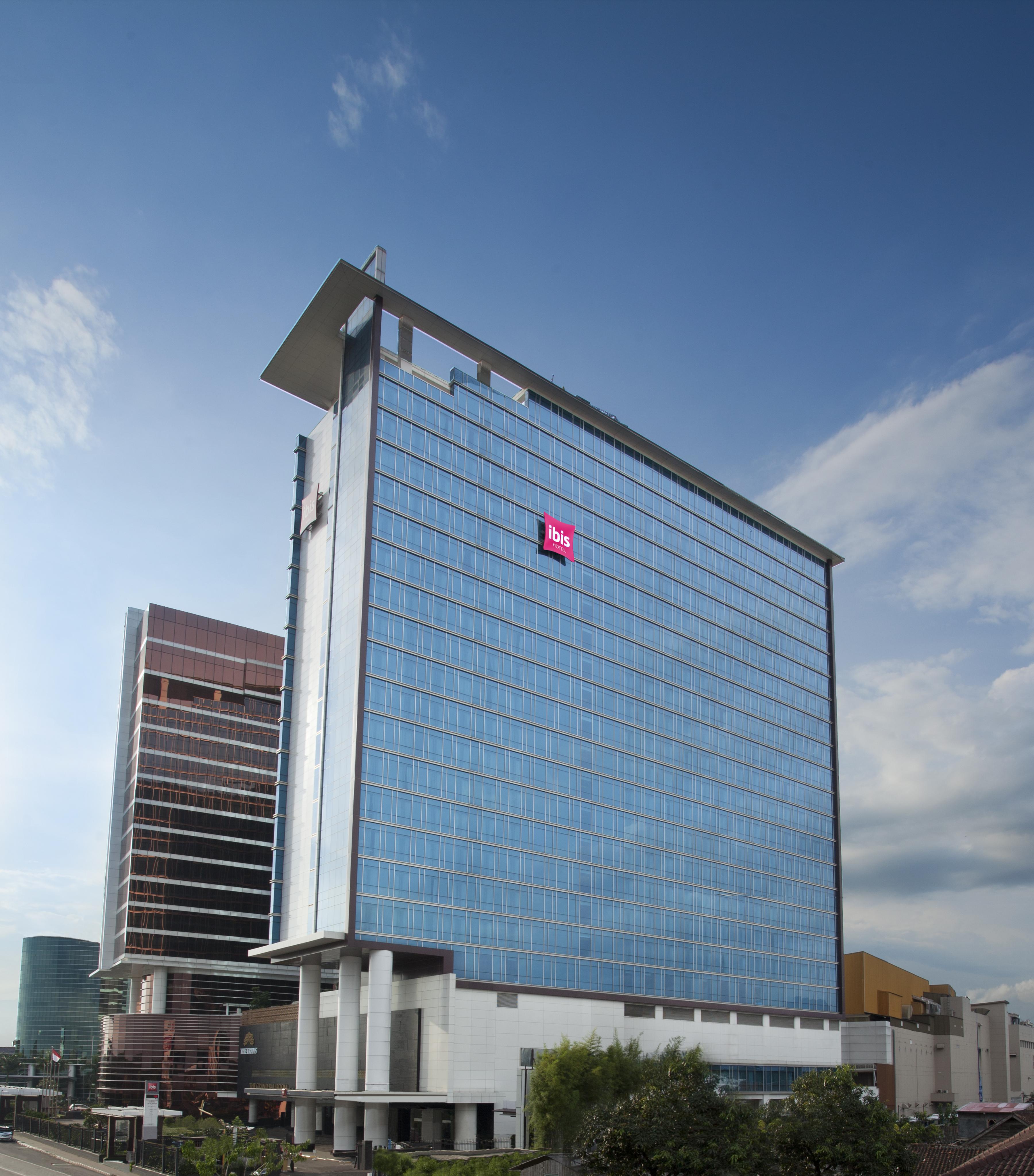 Ibis Bandung Trans Studio Exteriör bild
