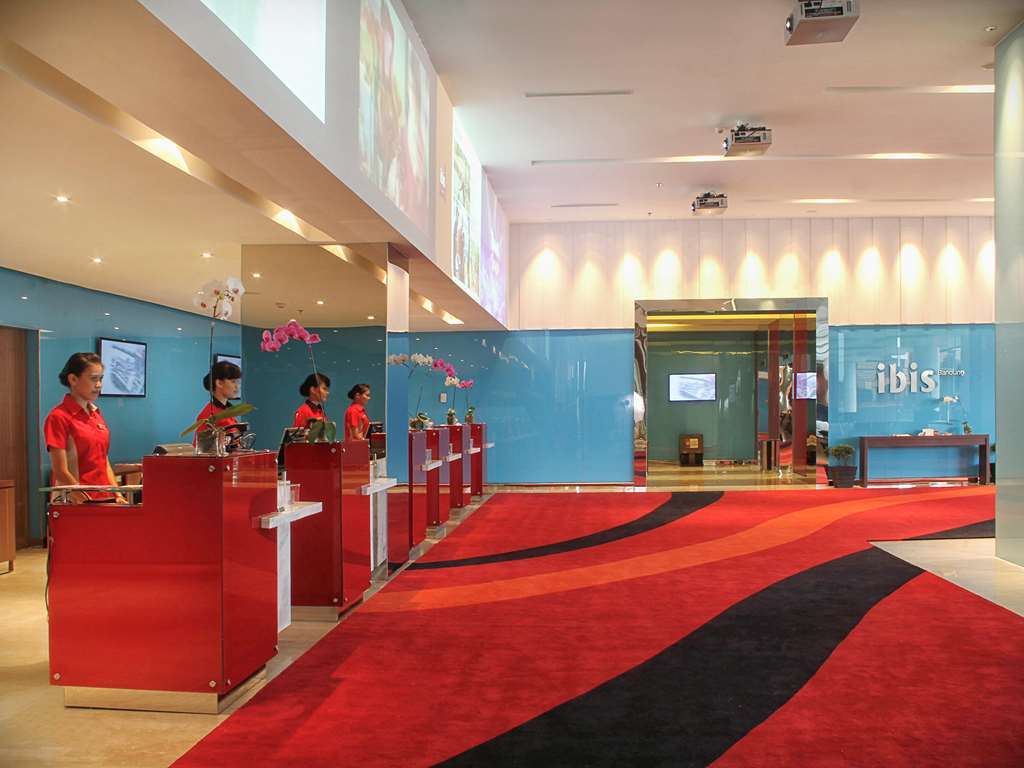 Ibis Bandung Trans Studio Exteriör bild